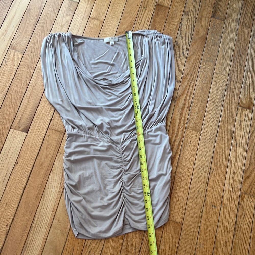 Kenar brand top